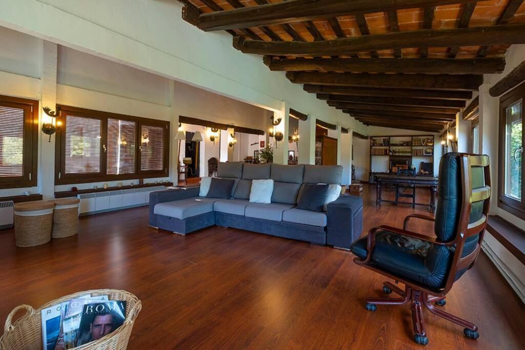 Casa Rural Mas Del Gall - Casa Nova, Barcelona Villa Tordera Esterno foto